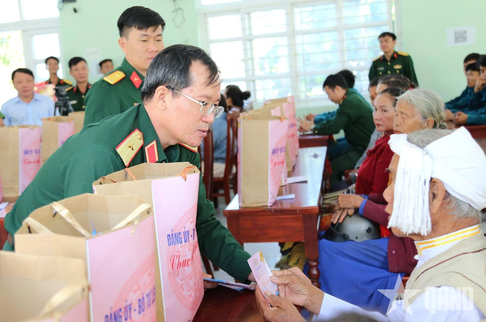 Quân khu 5: Ấm tình quân dân